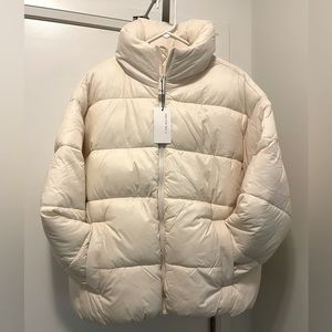 Jilly Box x Noize - Avalon Puffer Jacket. Size XL Cream colour